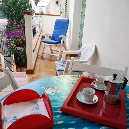 Charming In - 50 M² - Balcony And Parking *