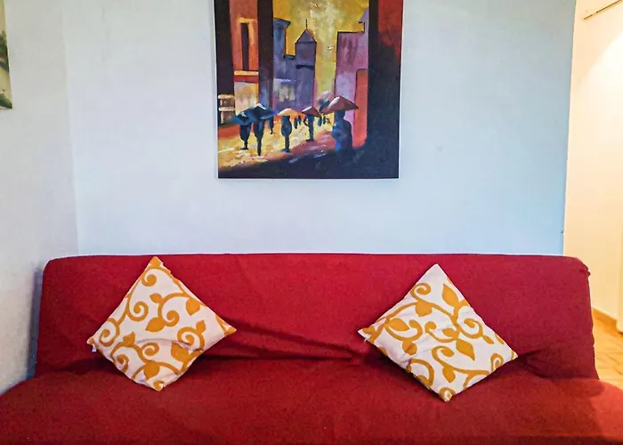 Charming In - 50 M² - Balcony And Parking Apartament *