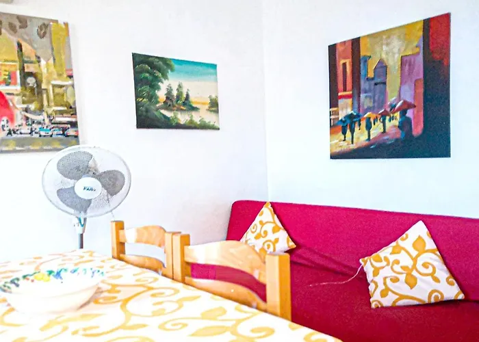 Charming In - 50 M² - Balcony And Parking *