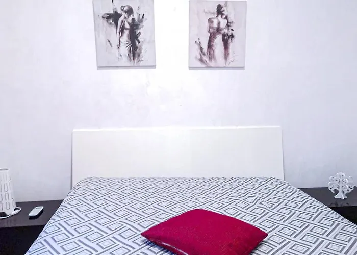 Charming In - 50 M² - Balcony And Parking Apartament
